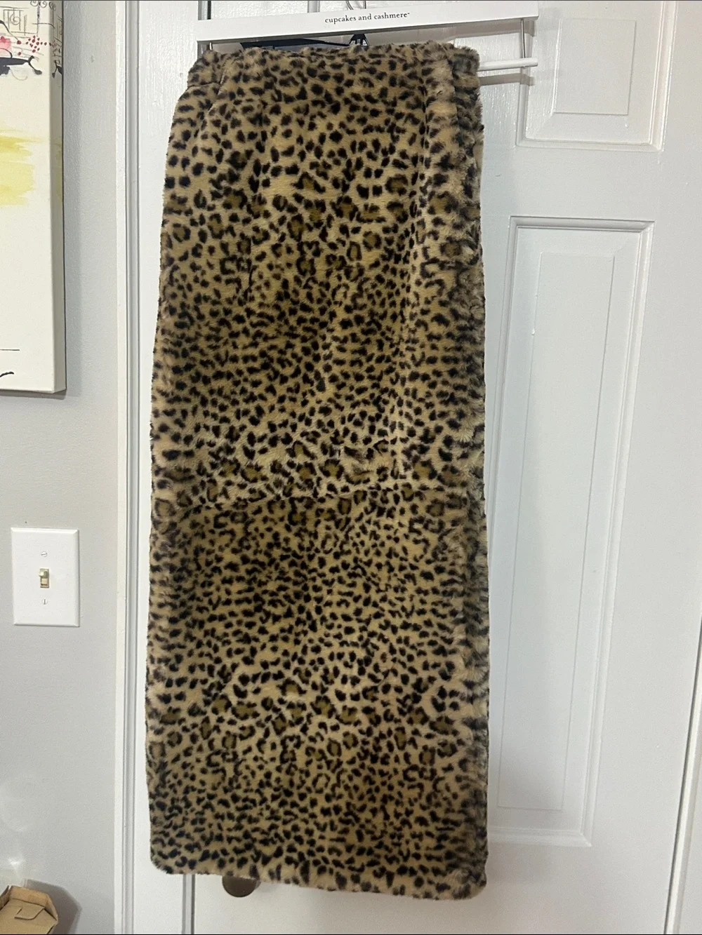 Cupcake and cashmere leopard print faux fur throw